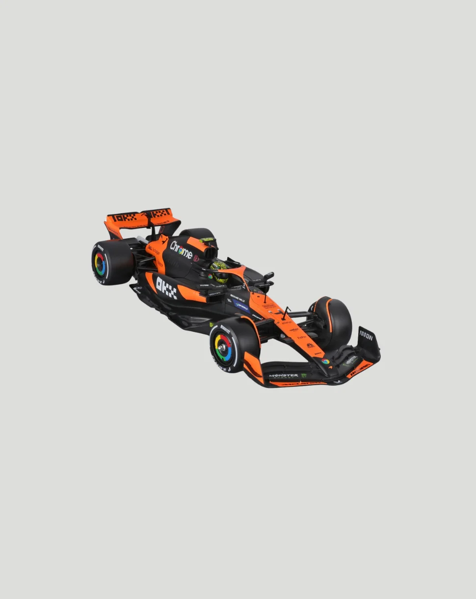 1:24 F1 Mclaren MCL38 2024 With Helmet Norris Model Car - Image 3